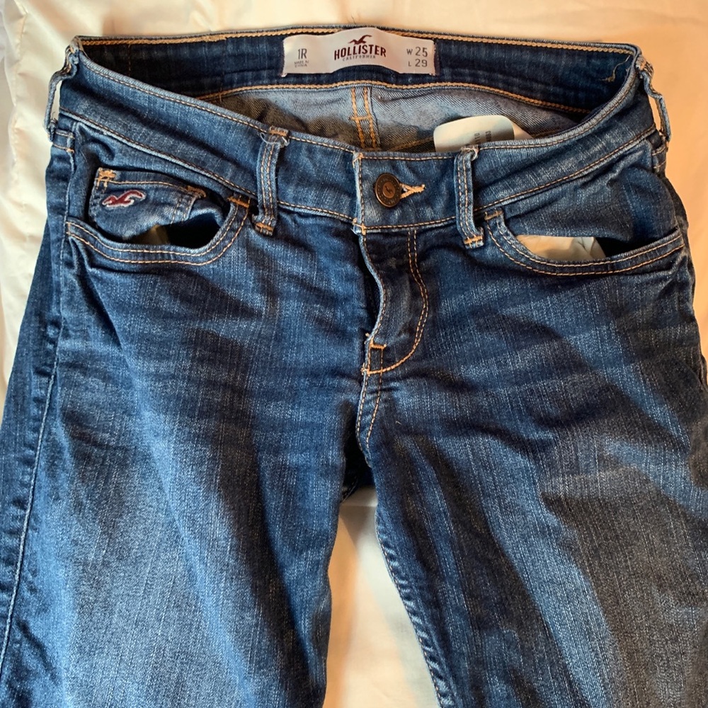Skinny blue jeans
